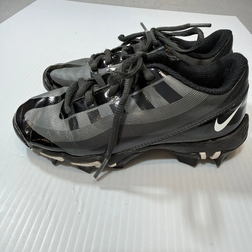 Nike Vapor Fastflex Football Cleats Men 10.5 Black Gray Good Low Top Athletic